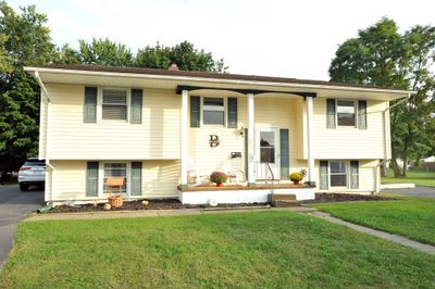 611 Billings Dr, Home with 5 bedrooms, 2 bathrooms and null parking in Elmira NY | Image 2