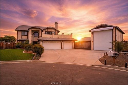 11665 Winterhawk Way, Apple Valley, CA, 92308-7786 | Card Image