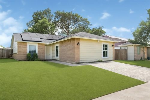 3018 Windy Royal Dr, Houston, TX, 77045-3635 | Card Image