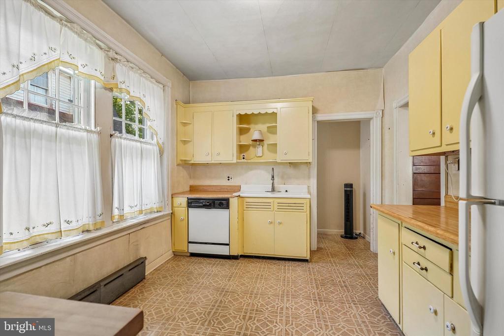 Residential in WEST NORRITON 4