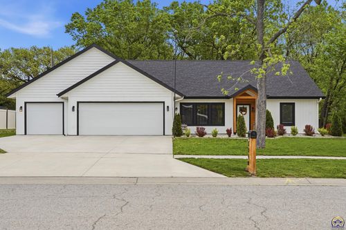 3340 Nw Dawdy Ct, Topeka, KS, 66618-1465 | Card Image