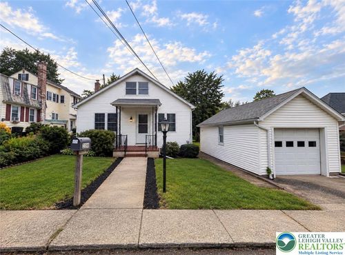 2198 Focht Ave, BETHLEHEM, PA, 18015-4708 | Card Image