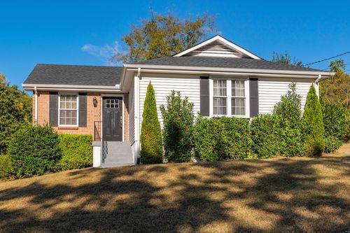 633 Debbie Dr, Hermitage, TN, 37076-1701 | Card Image