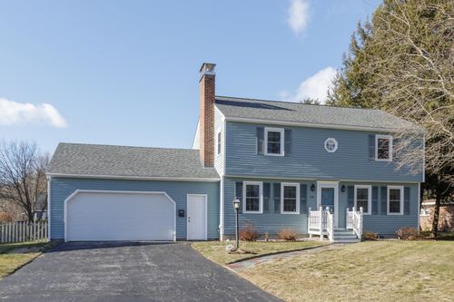 68 Stearns Circle, Manchester, NH, 03102 | Card Image