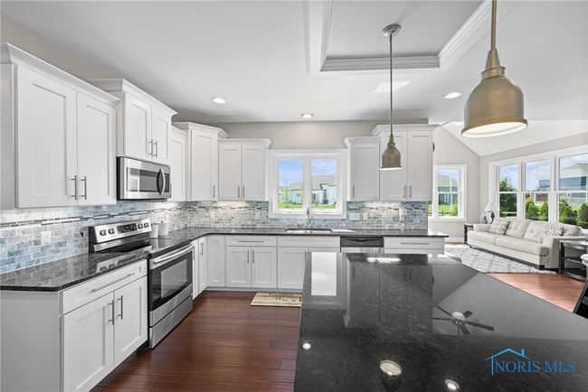 9575 Newbury Ln, House other with 4 bedrooms, 4 bathrooms and 3 parking in Whitehouse OH | Image 12