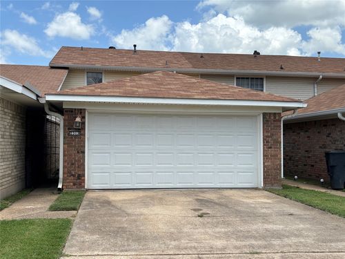 2313 Northside Dr, Bossier City, LA, 71111-3405 | Card Image