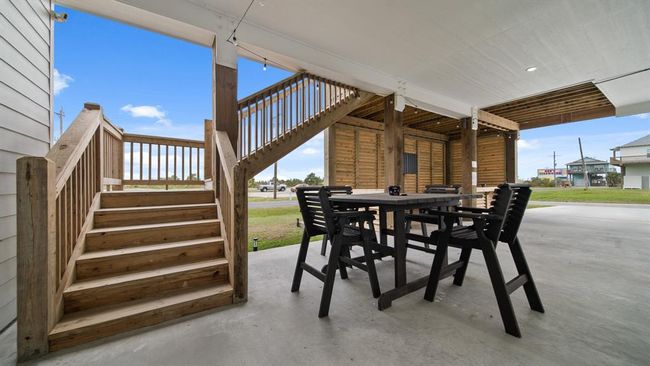 991 Seadrift Dr, House other with 4 bedrooms, 3 bathrooms and 4 parking in Port Bolivar TX | Image 33