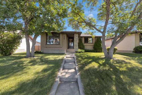 968 Abbotsford Drive Ne, Calgary, AB, T2A5Y6 | Card Image