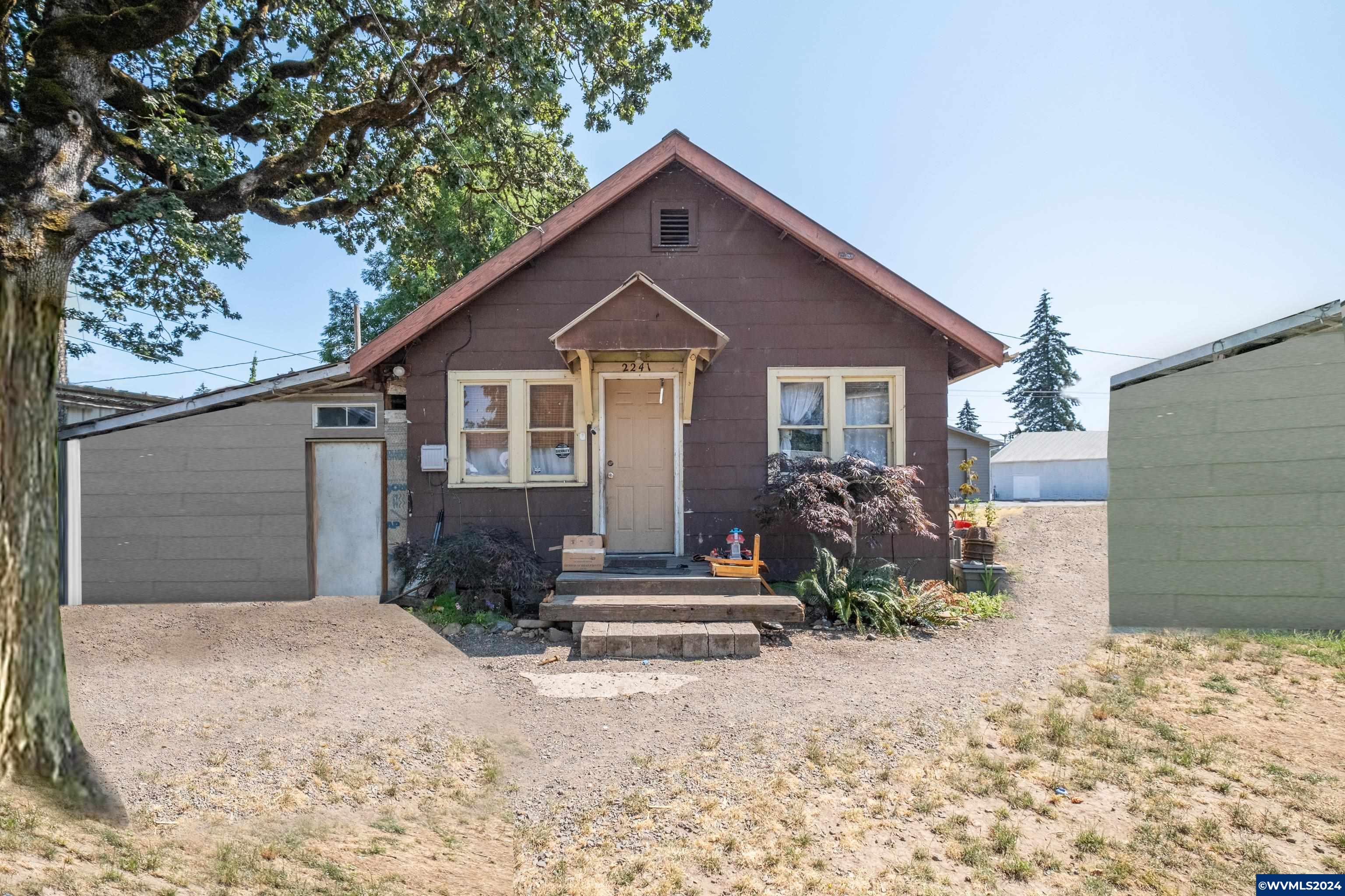 Nandina St, Sweet Home, OR 97386