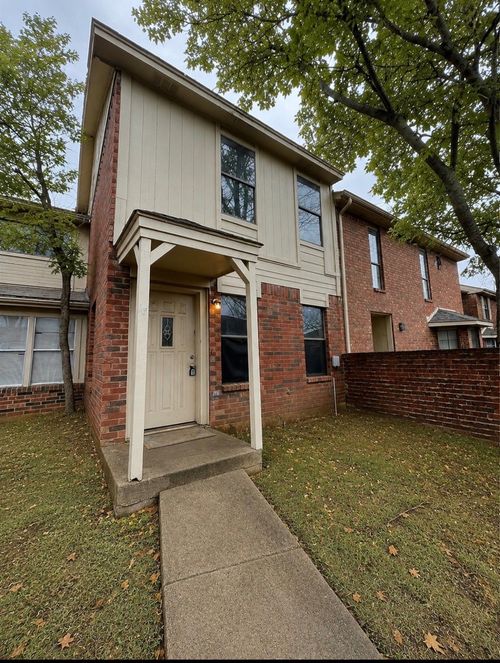 723 Pebble Beach Dr, Garland, TX, 75043-5621 | Card Image