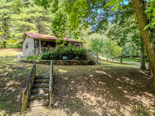372 Hunter Rdg, Murphy, NC, 28906-1129 | Card Image