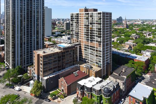 apt-2004-1749 N Wells St, Chicago, IL, 60614-5829 | Card Image