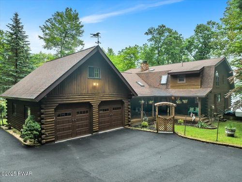 210 Fawn Lake Dr, Hawley, PA, 18428-4011 | Card Image