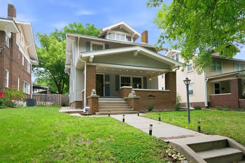 324 N Fountain, Wichita, KS, 67208 | Card Image