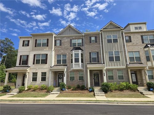 556 Amarante Cir, Lawrenceville, GA, 30046-5400 | Card Image