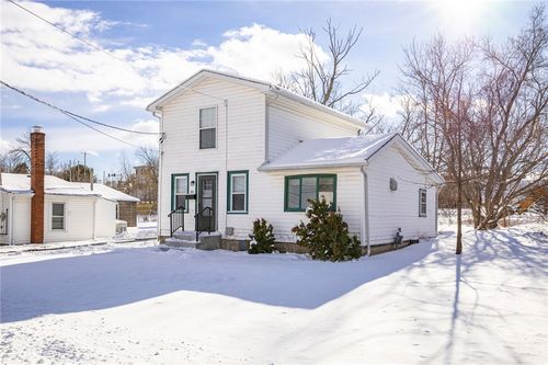 33 Clark St, Brockport, NY, 14420-1301 | Card Image