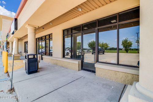 ste-102-814 Fortune Rd, Youngsville, LA, 70592-5542 | Card Image