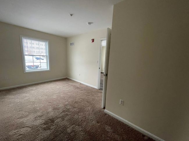 APT-105 - 10 Sentinel Ct, Condo with 2 bedrooms, 2 bathrooms and null parking in Manchester NH | Image 33