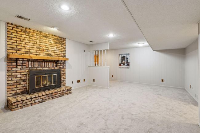 5929 Oxford St N, House other with 4 bedrooms, 4 bathrooms and null parking in Shoreview MN | Image 47