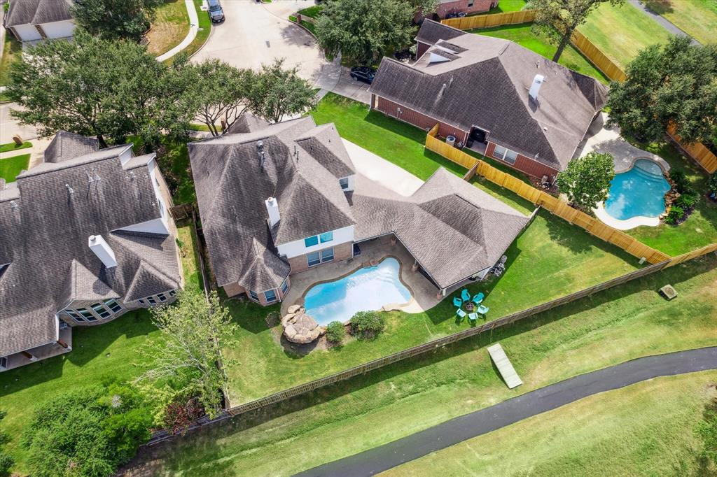 Arbor Lake Dr, Tomball, TX 77377