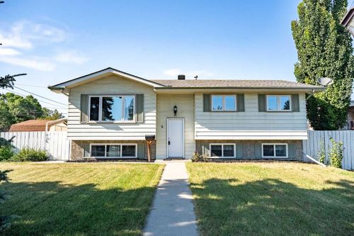 4 Arlington Bay Se, Calgary, AB, T2H3B2 | Card Image
