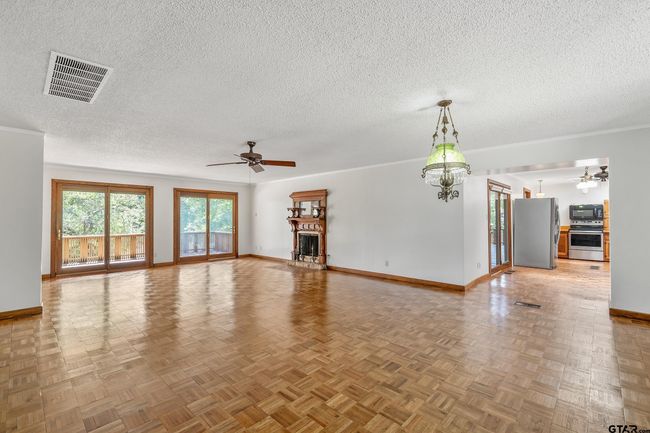 229 Hideaway Lane Central, House other with 4 bedrooms, 4 bathrooms and null parking in Hideaway TX | Image 30