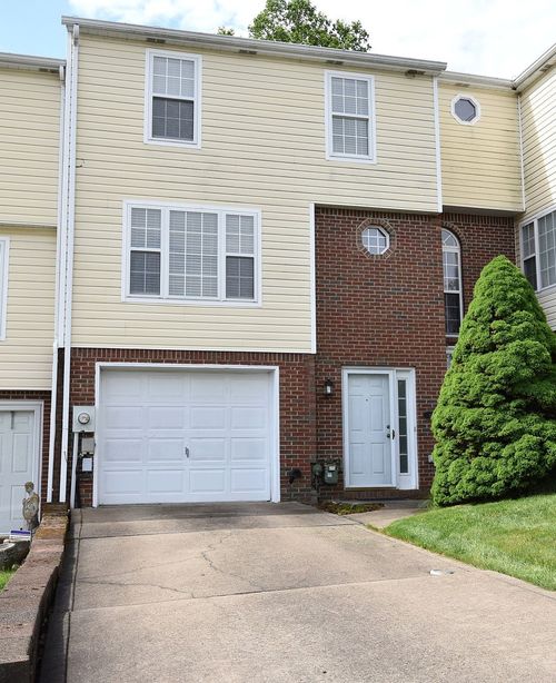 10 Fairway Drive, Delmont, PA, 15626 | Card Image