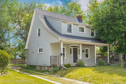 1924 Pinecrest Dr, Ferndale, MI, 48220-1210 | Card Image