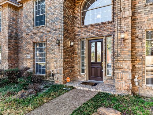 5637 Big River Dr, The Colony, TX, 75056-3719 | Card Image