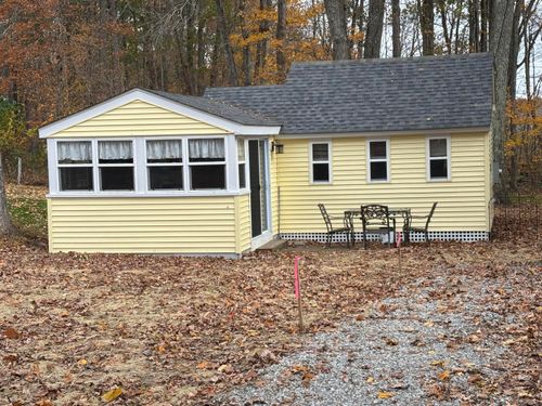 34 Gardner Lake Hts, Salem, CT, 06420-3723 | Card Image