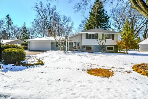 906 New England Ave, Centerville, OH, 45429-5923 | Card Image