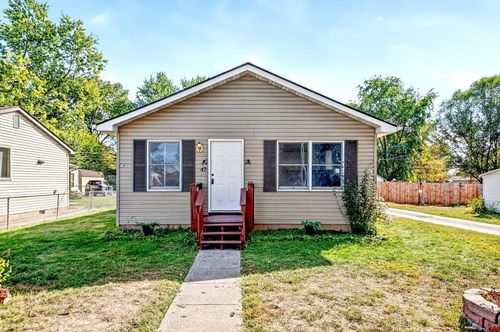 47 Cottage St, Lockbourne, OH, 43137-9210 | Card Image