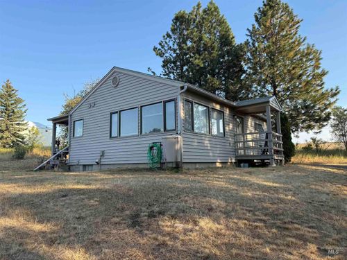 1022 Sincar Ln, Moscow, ID, 83843-7852 | Card Image