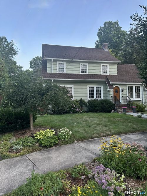 56 Roger Rd, New Haven, CT, 06515-2738 | Card Image