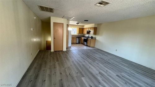 apt-i-3412 Mercury St, North Las Vegas, NV, 89030-8139 | Card Image