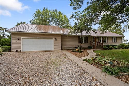 8760 Highway 59, Erie, KS, 66733-5155 | Card Image