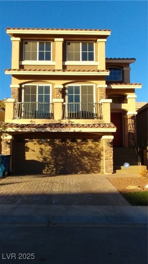 5282 Ledgewood Creek Ave, Las Vegas, NV, 89141-8607 | Card Image