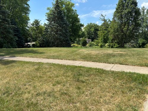832 Oak Manor Dr, Marengo, IL, 60152-3504 | Card Image