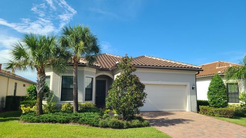 537 Se Crathes St, Port Saint Lucie, FL, 34984-8405 | Card Image