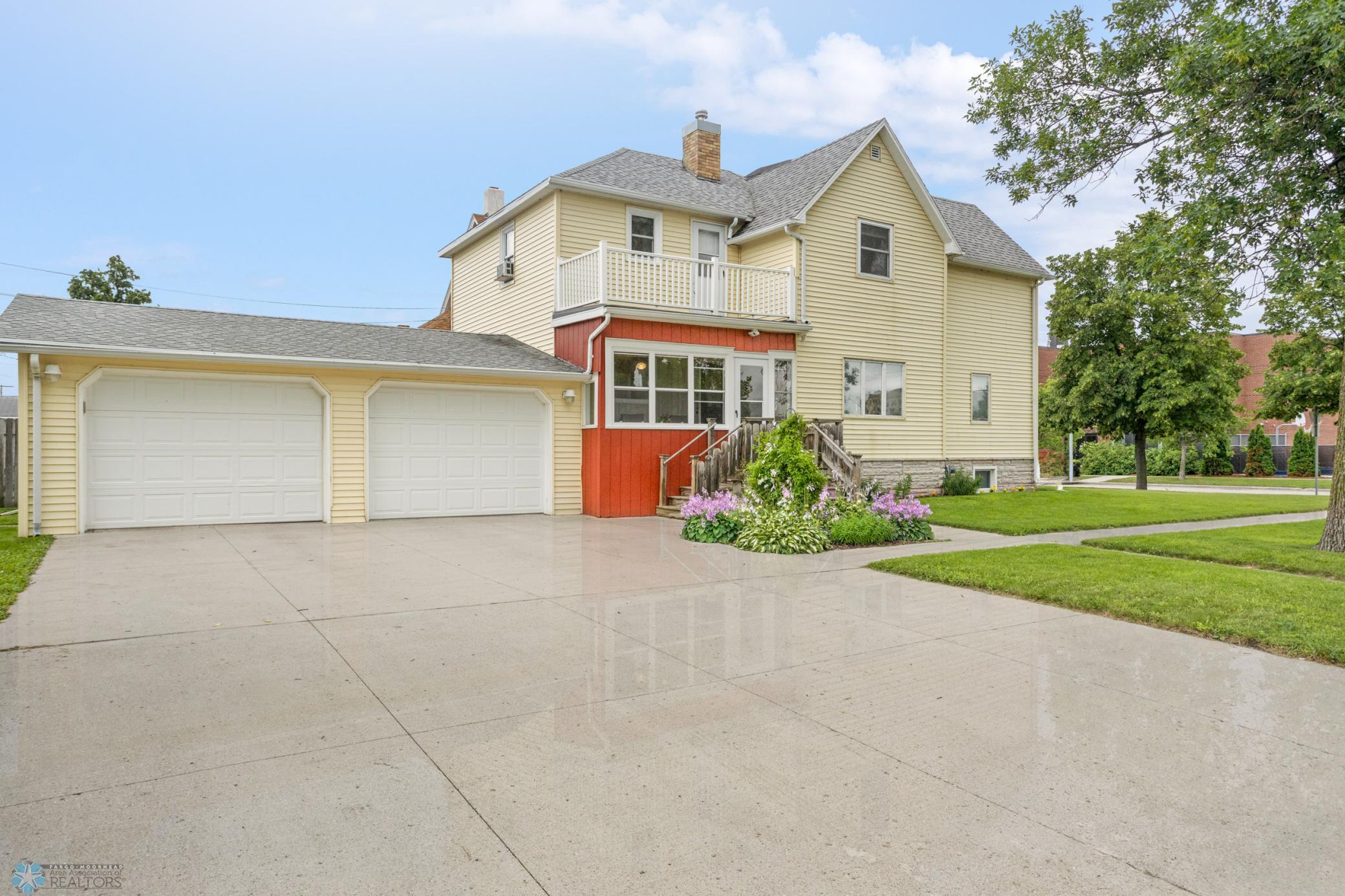 2nd Ave, Wahpeton, ND 58075