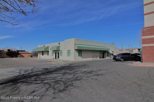 817 W Broadway, Farmington, NM, 87401-5699 | Card Image
