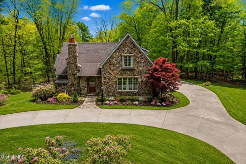 100 Southard Rd, Saratoga Springs, NY, 12866-6612 | Card Image