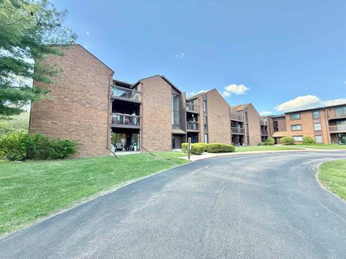 363-d-2929 Sunnyside 363d Drive, Rockford, IL, 61114 | Card Image