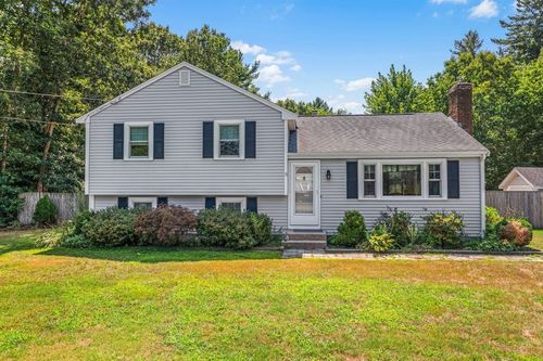 5 Craig St, Carver, MA, 02330-1368 | Card Image