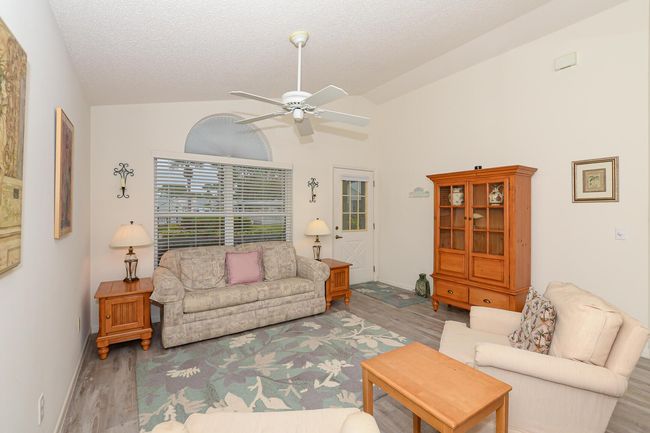 1162 Nw Lombardy Dr, Condo with 2 bedrooms, 2 bathrooms and null parking in Port St Lucie FL | Image 8
