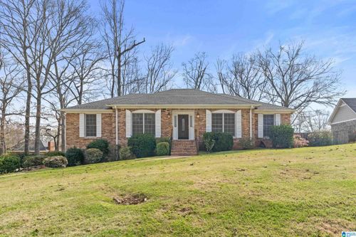 111 Woodward Rd, TRUSSVILLE, AL, 35173-1251 | Card Image