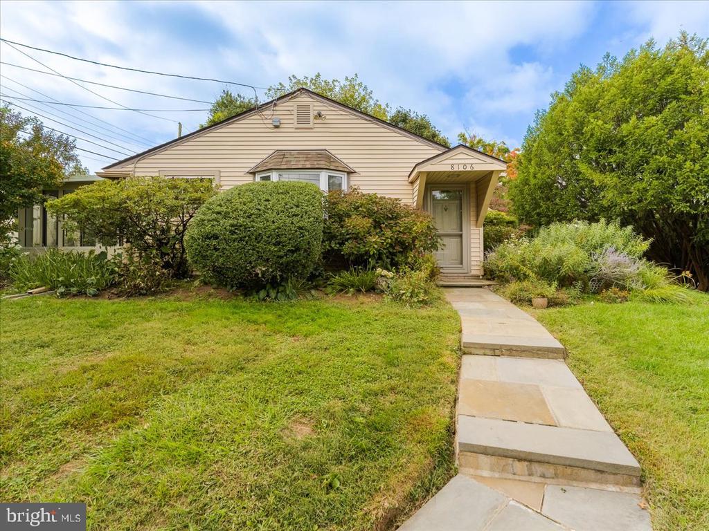 Southampton Ave, Glenside, PA 19038