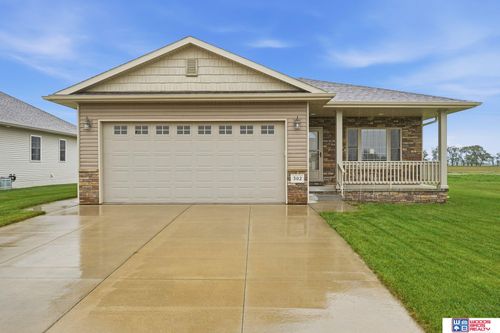 302 Knotty Pine Lane, Seward, NE, 68434 | Card Image