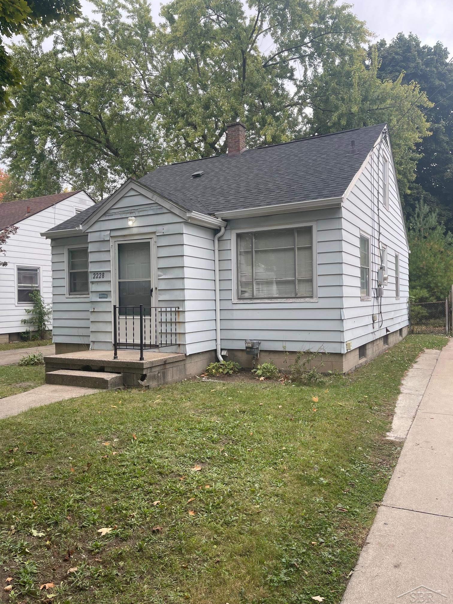 Avon St, Saginaw, MI 48602