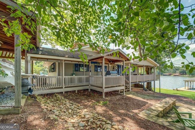 393 Templeton Cir, House other with 3 bedrooms, 2 bathrooms and 2 parking in Mansfield GA | Image 12